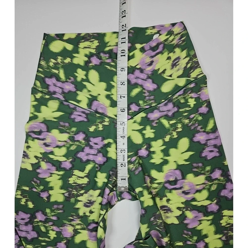 OFFLINE by Aerie Real Me High Rise 7/8 Leggings Green‎ Floral Size Large NWOT